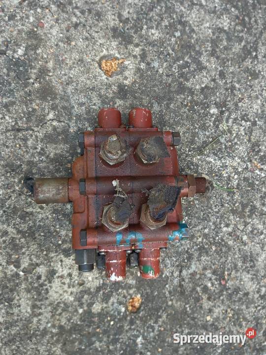 Rozdzielacz hydrauliczny dwusekcyjny 2RBS Kady