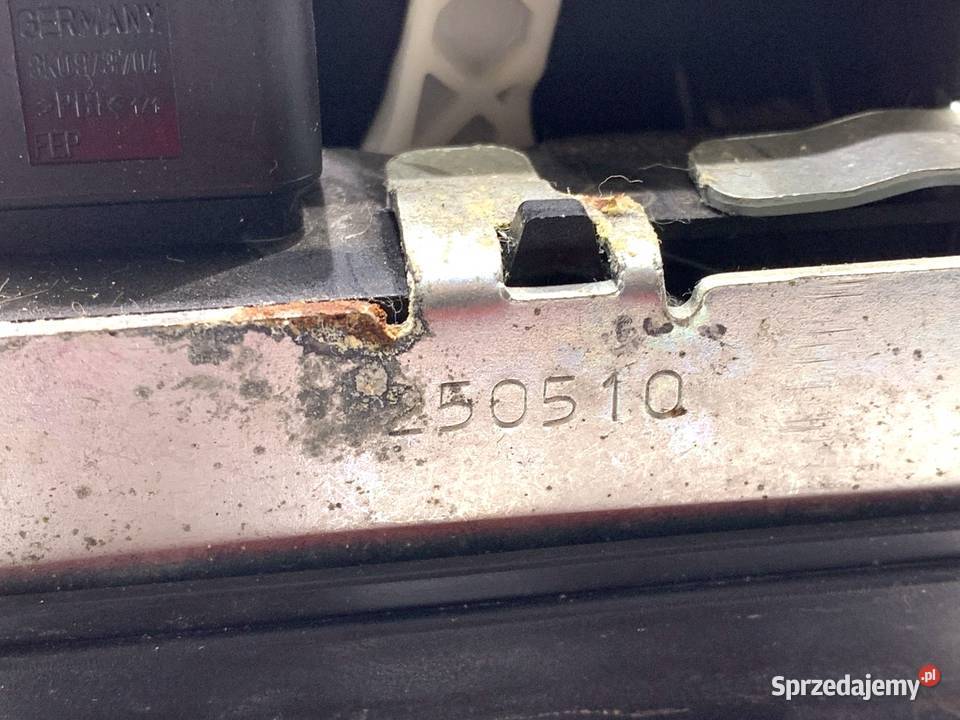 ZAMEK KLAPY TYŁ VW POLO V Hatchback 6R0827505B sprzedam