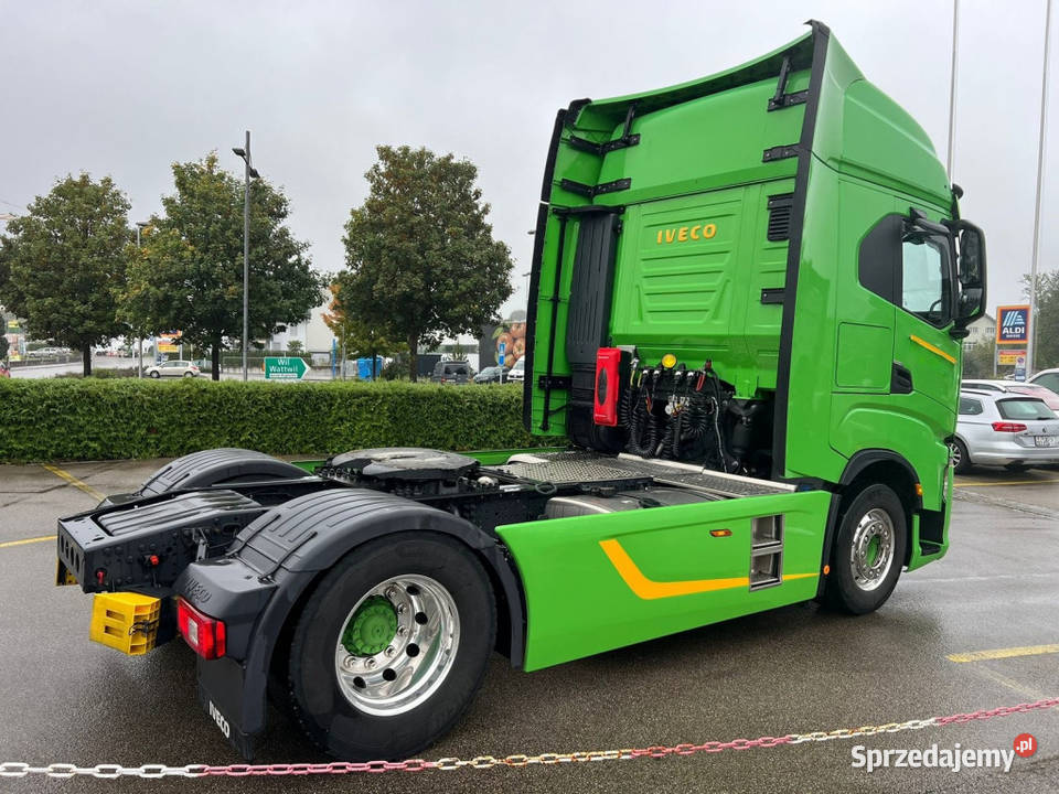 Ciagnikz Euro 6 Iveco automatyczna Motoryzacja Warszawa