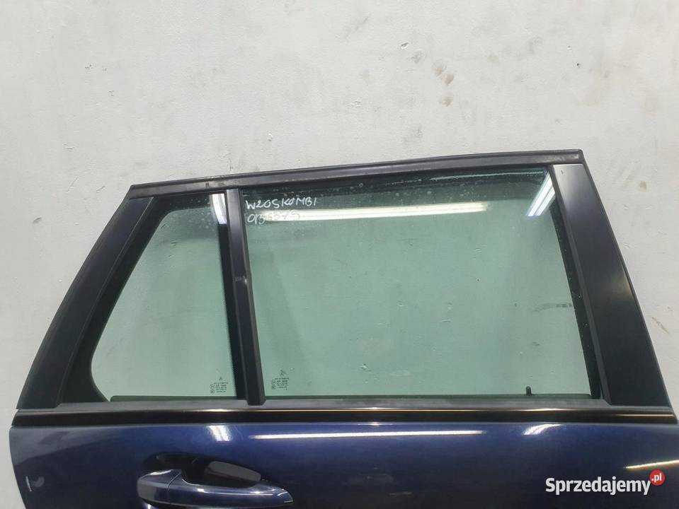 DRZWI PRAWY TYŁ MERCEDES W204 KOMBI 0714 osobowe sprzedam