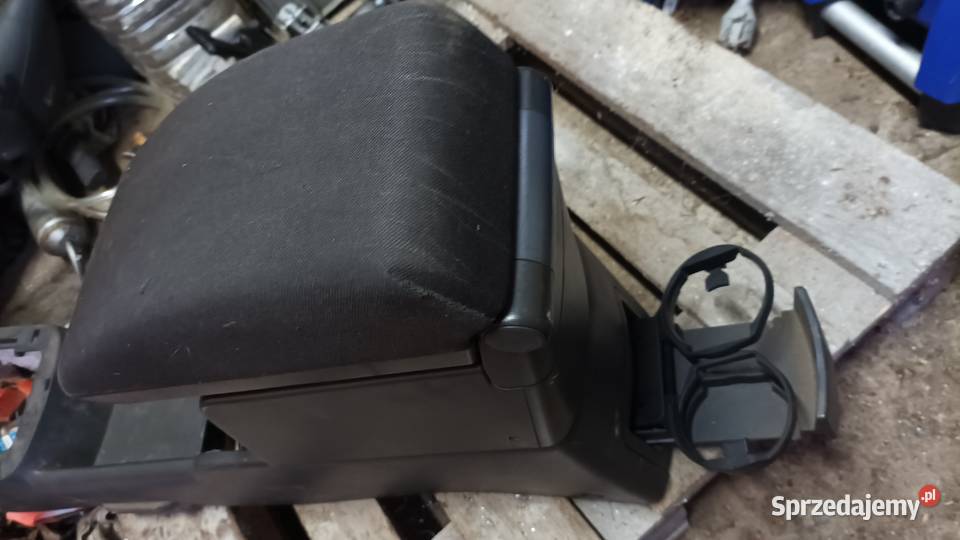 nissan xtrail t30 podłokietnik z tunelem Grąd