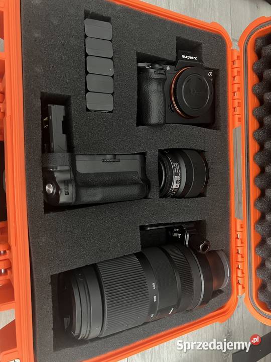 Sony A7II plus obiektywy