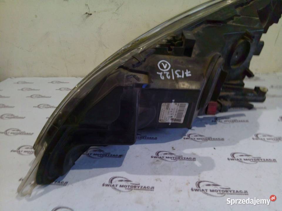 ASTRA J GTC 13r lampa prawa przód 13281283 Kielce