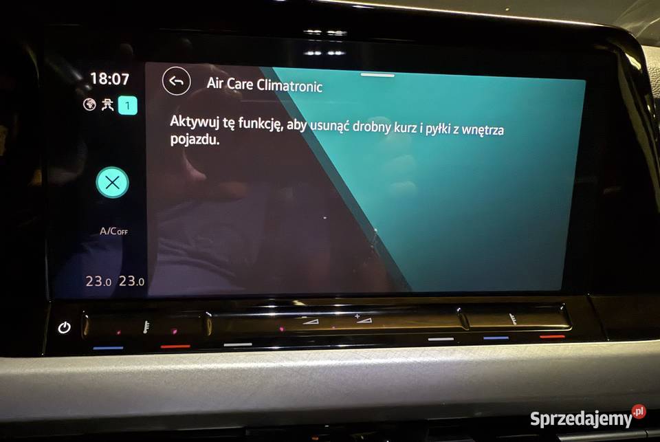 Volkswagen Golf 8 Mild Hybrid automat DSG ideał Samochody osobowe Sanka