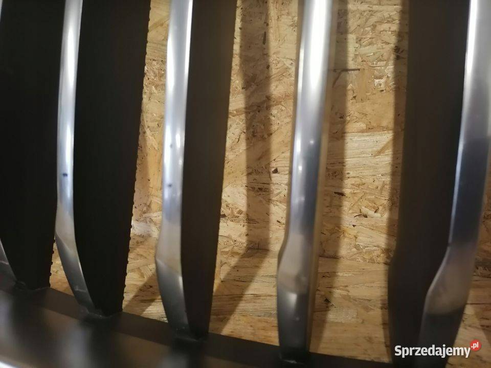 BMW 3 F30 F31 NERKA ATRAPA GRILL PRAWA Pleszew