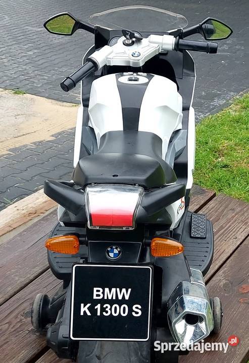 Motocykl BMW na akumulator czarny Pojazdy elektryczne i spalinowe Cedzyna