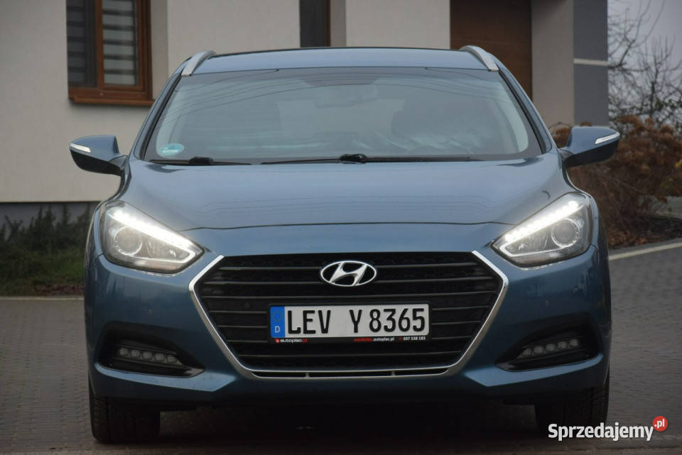 Hyundai i40 17D 2015r Kamera Oryginalny Lakier