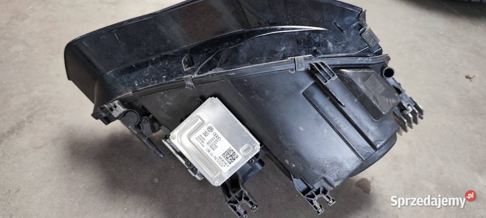 Audi A5 8t lampa lewa przód sprzedam