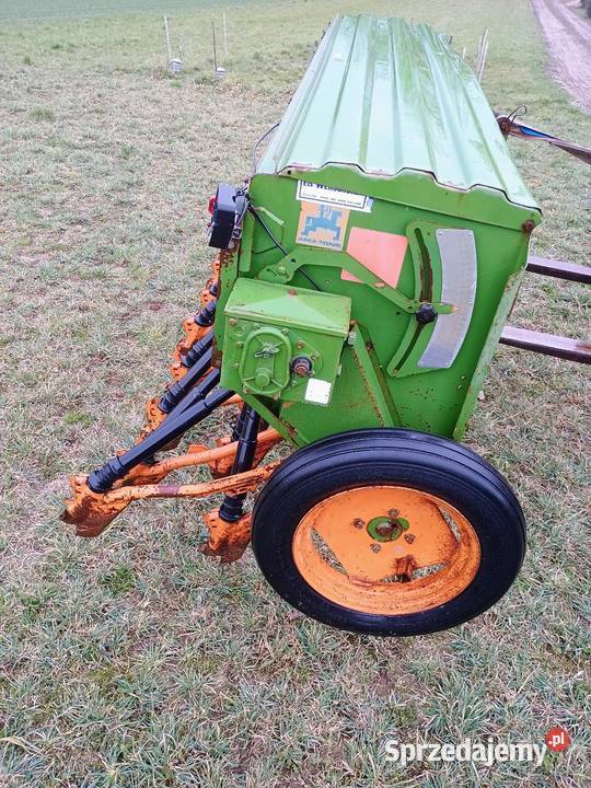 Siewnik zbożowy 3m Amazone D8 specjal 30 Sieradz