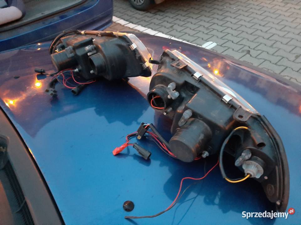 Lampy przednie do astry f GSi Kańczuga sprzedam