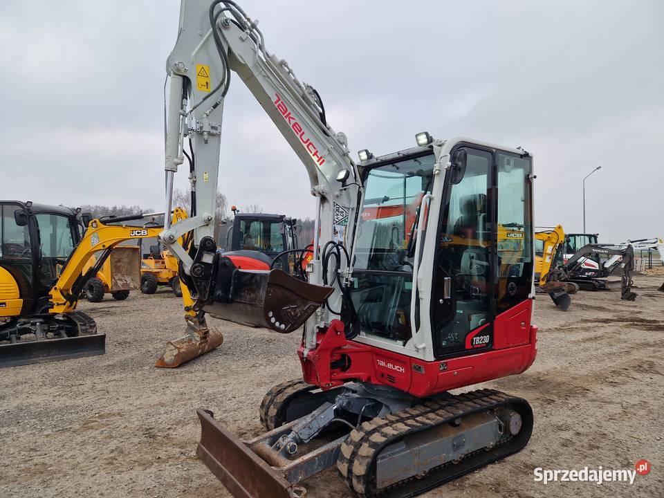 Minikoparka Takeuchi TB 230 2021r 1100mtg Ryżki sprzedam