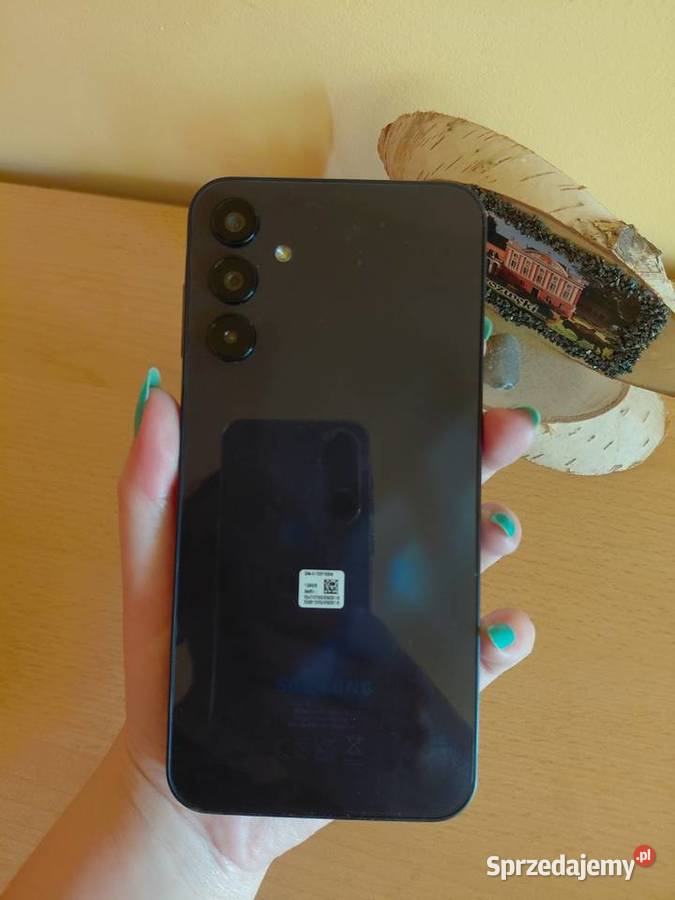 Samsung a15 4128 GB stan sklepowy etui kluczyk sprzedam