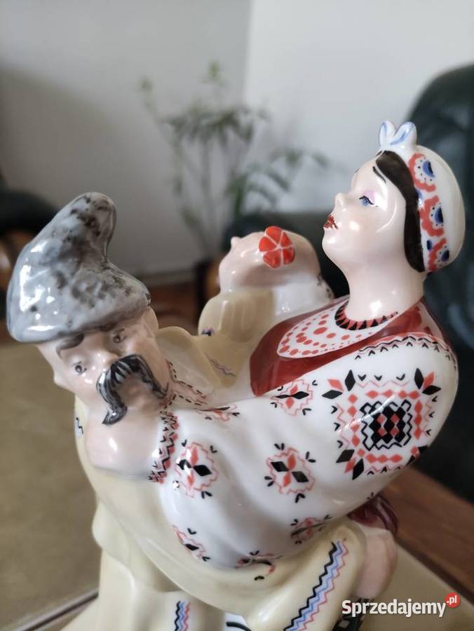 Figurka porcelanowa Kijów Taniec ukraiński lata Janów Lubelski sprzedam