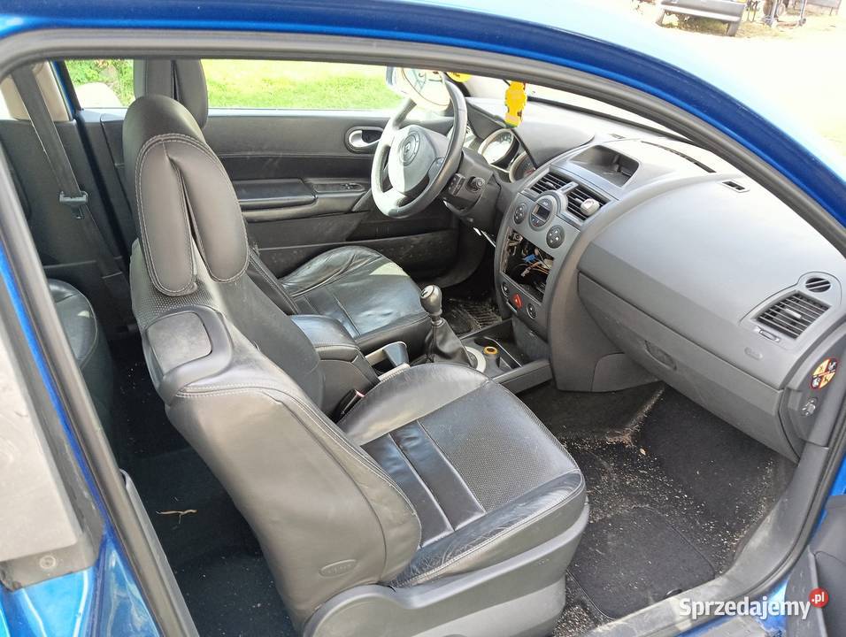 Renault Megane niebieski Megane Nysa