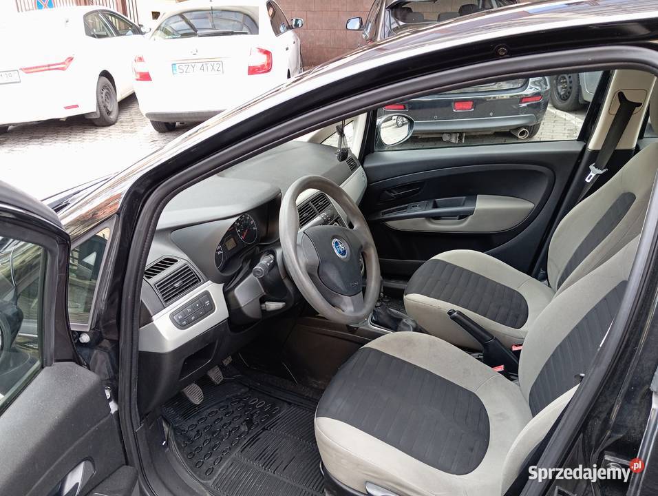 Fiat Grande Punto 14 nieuszkodzony