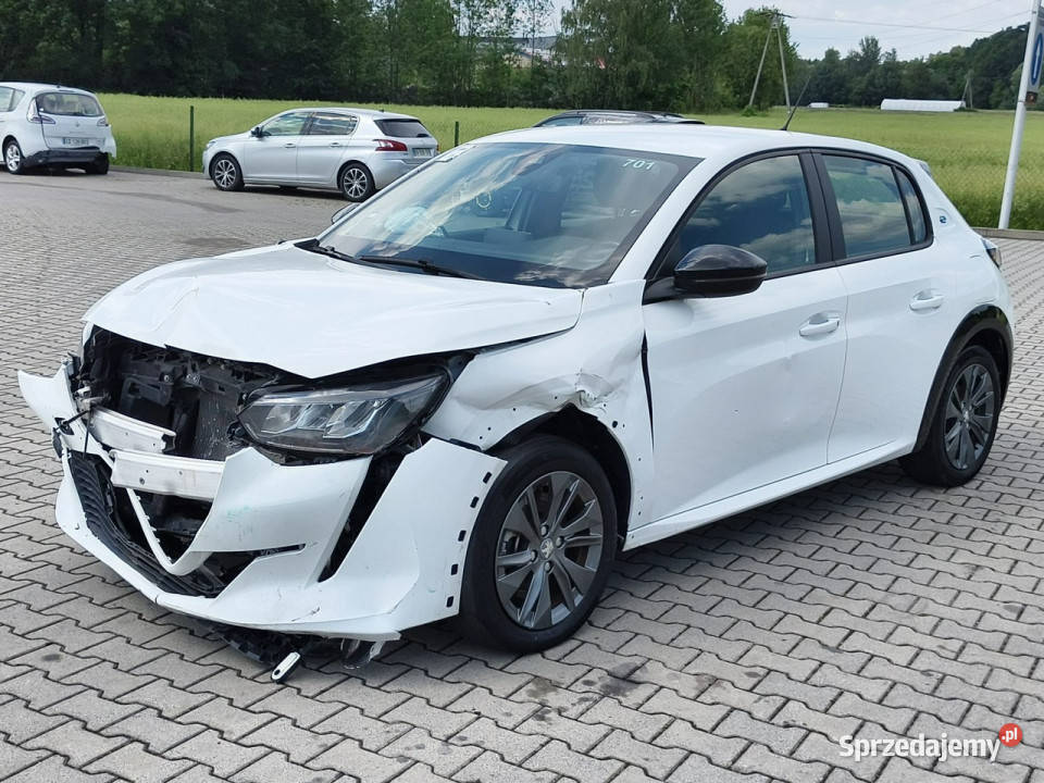 Peugeot 208 e208 fullelektryk ledy tablet mały Kęty
