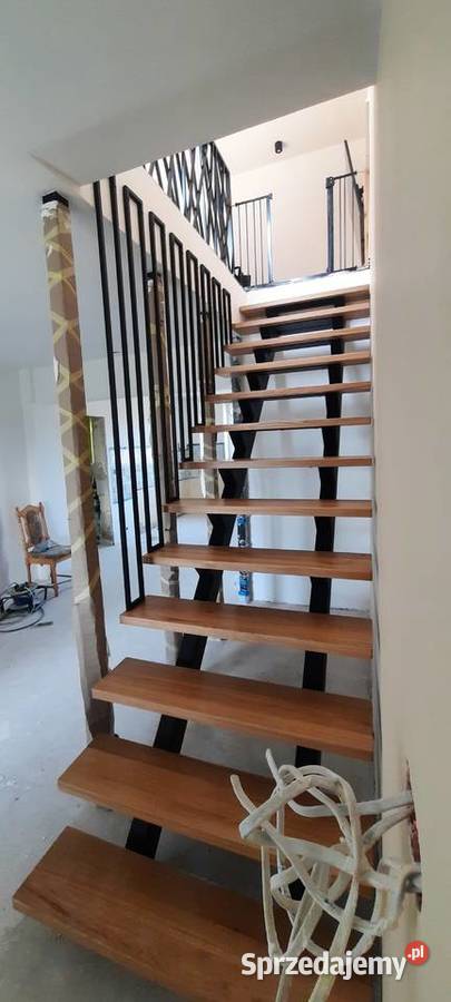 Schody konstrukcjia stalowa barierki sprzedam