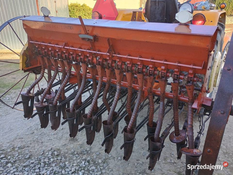 Siewnik zbożowy Meprozet Fabryczny 17 w Izbica