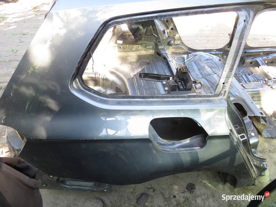 ĆWIARTKA BŁOTNIK PRAWY TYŁ LR7H PASSAT B8 KOMBI