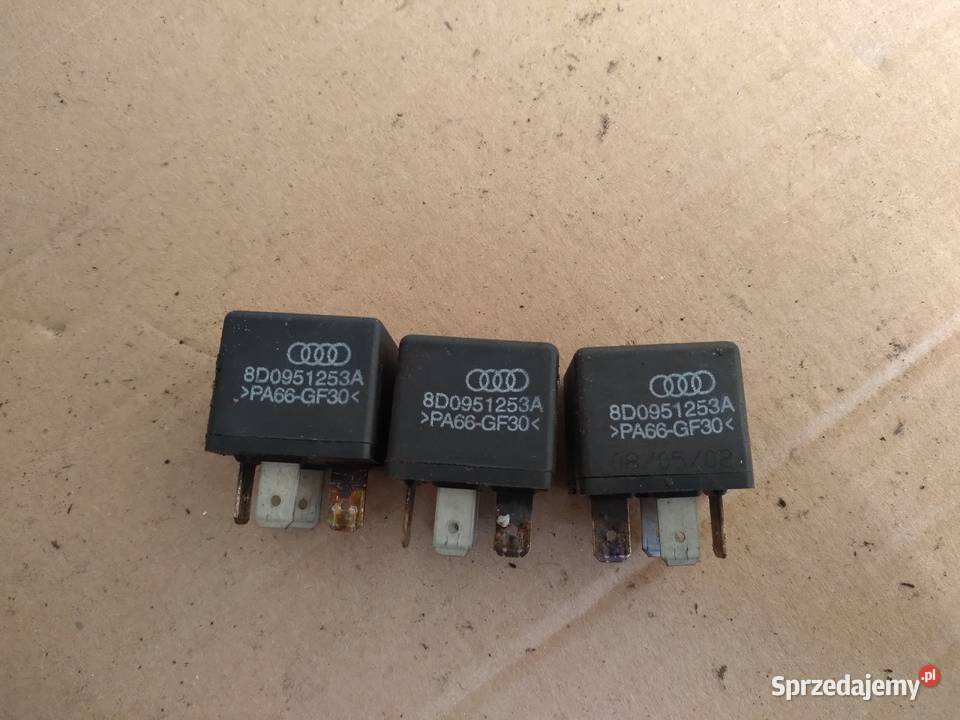 VW przekaźnik 8D0951253A 3 sztuki przekaźniki Strzelce Krajeńskie