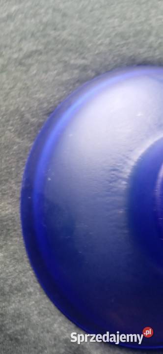 Skandynawski świecznik tealight szkło kobaltowe Porcelana i szkło Koźminek