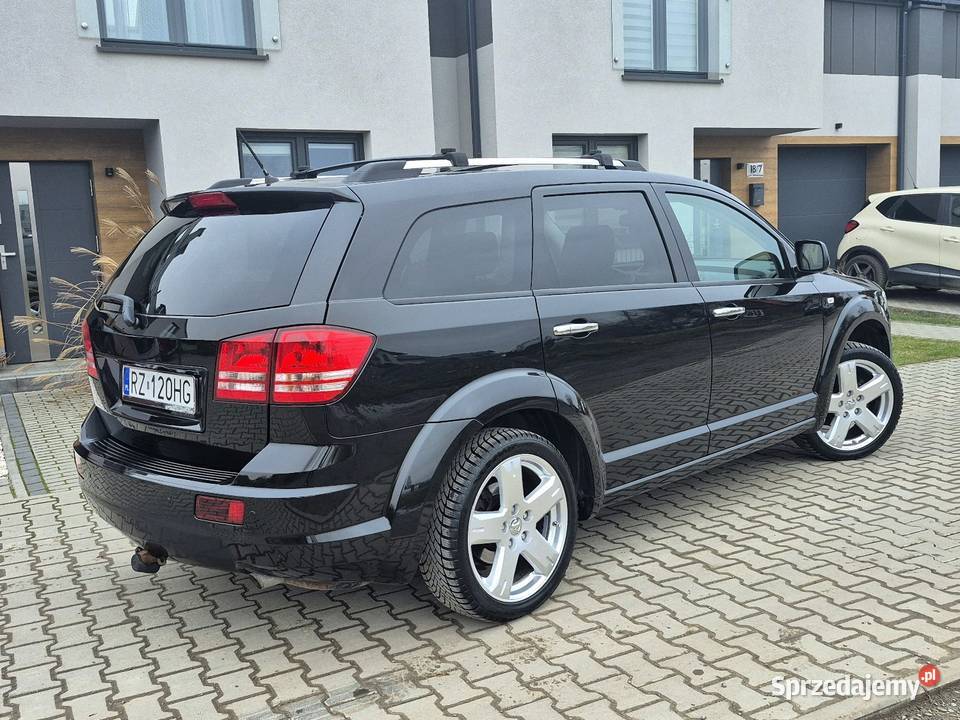Dodge Journey 20 CRD 140 7dmio Osobowy Manualna Zarejestrowany w Polsce Dodge Rzeszów sprzedam
