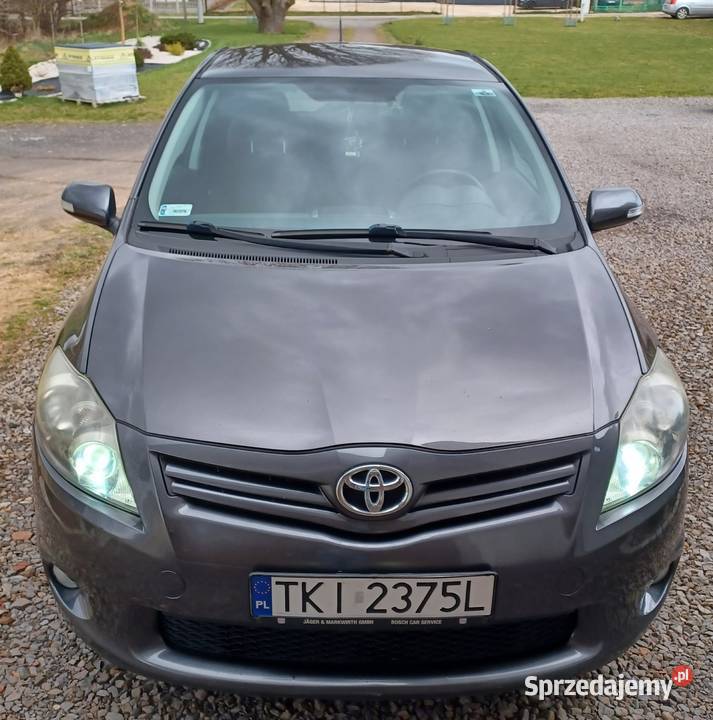 Toyota Auris 16 VVT lift Hatchback Auris Kielce