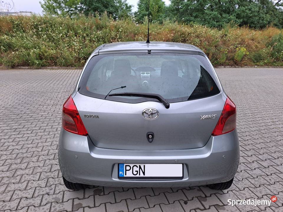 Toyota Yaris II 13 VVTi 87 Klima 5 drzwi PDC wielkopolskie Koziegłowy