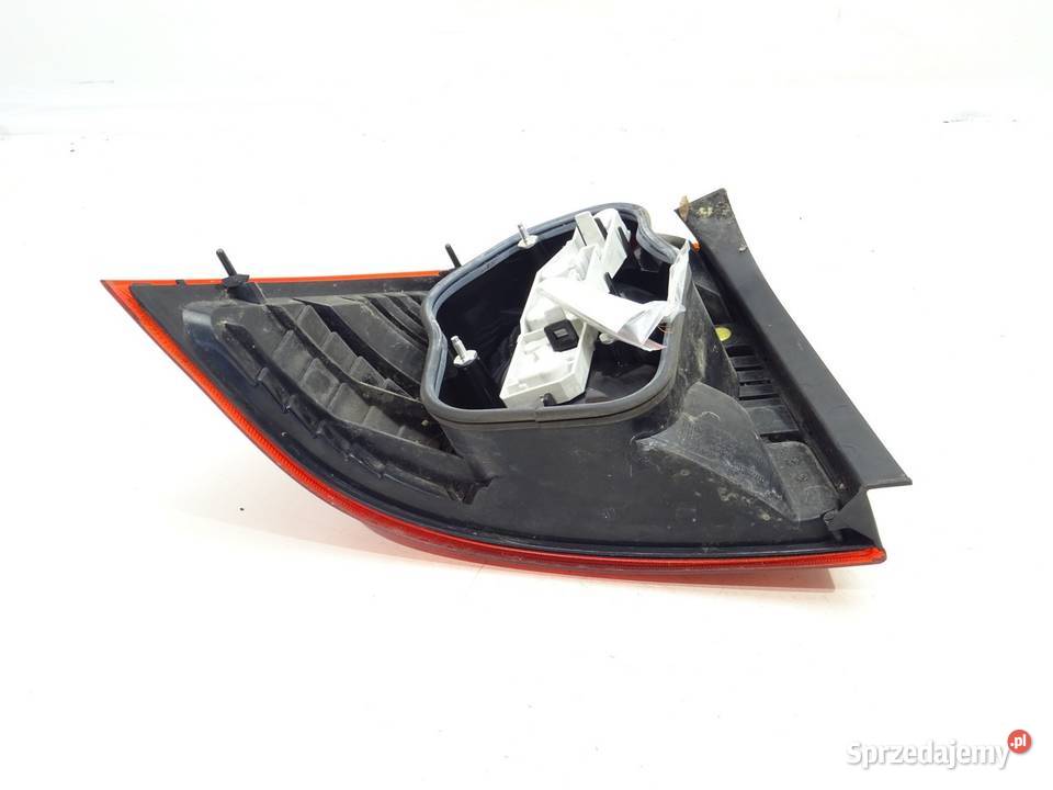 LAMPA TYŁ PRAWA FORD FOCUS II Hatchback 0413 Części samochodowe podkarpackie