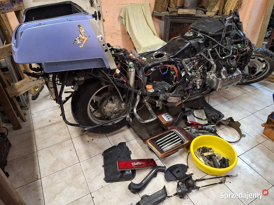 Honda GL 1500 Goldwing części lampa bak owiewka Części i akcesoria motocyklowe Jelenia Góra