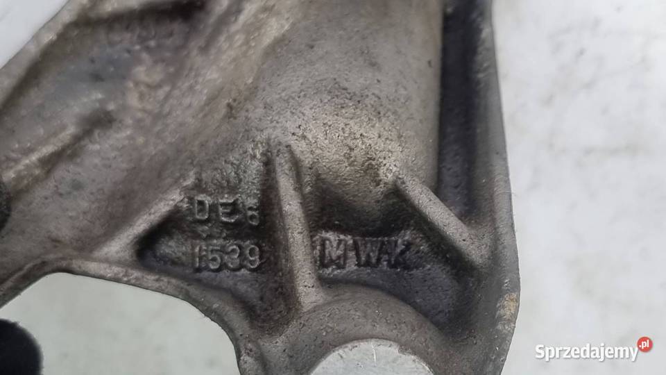 MOCOWANIE AUDI S8 D3 4E0199307BR