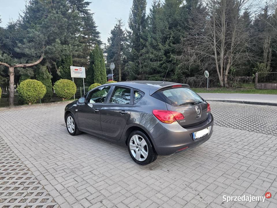 Opel Astra J 2010r 17cdTi 110 Klima Długie Astra Ryglice