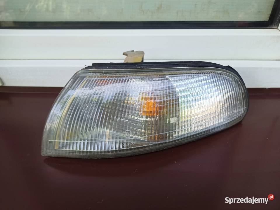 Mazda 626 GE IV kierunkowskaz kierunek migacz kierunkowskazy