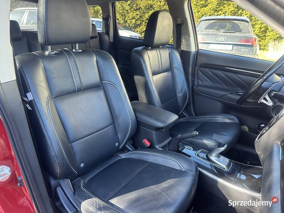Mitsubishi Outlander PHEV zasięg 32 bogata Gdańsk
