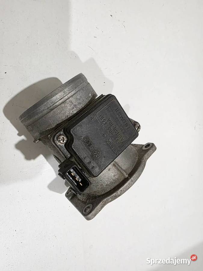 Przepływomierz powietrza Audi a4b5 037906461B
