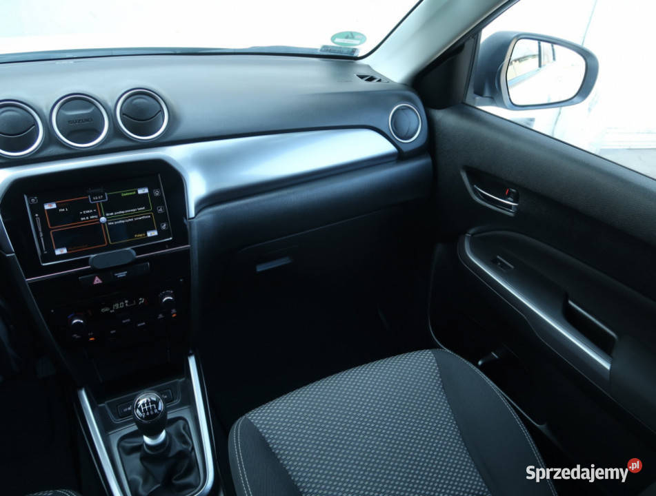 Suzuki Vitara 14 BoosterJet relingi dachowe Piaseczno sprzedam