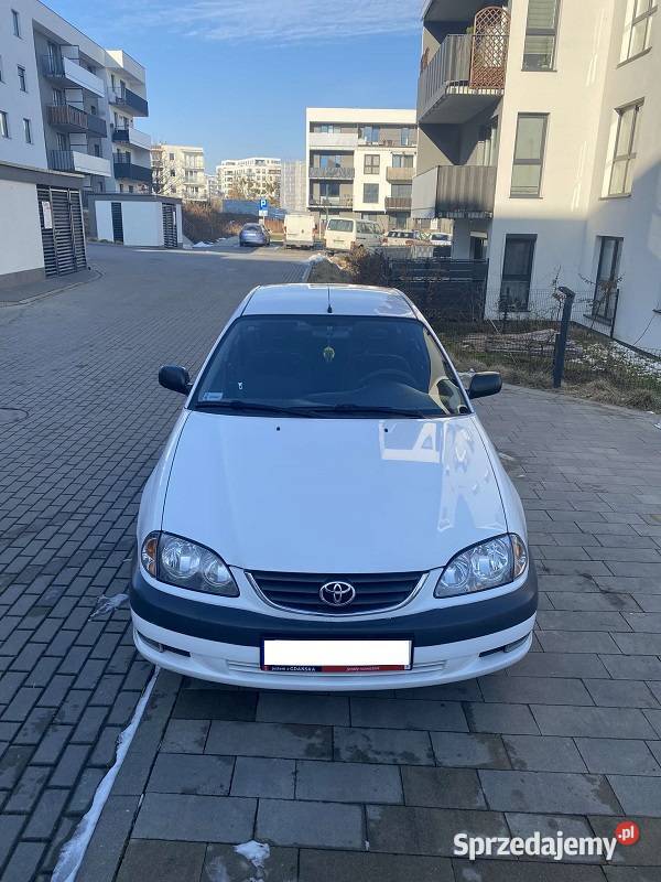 Toyota avensis t22