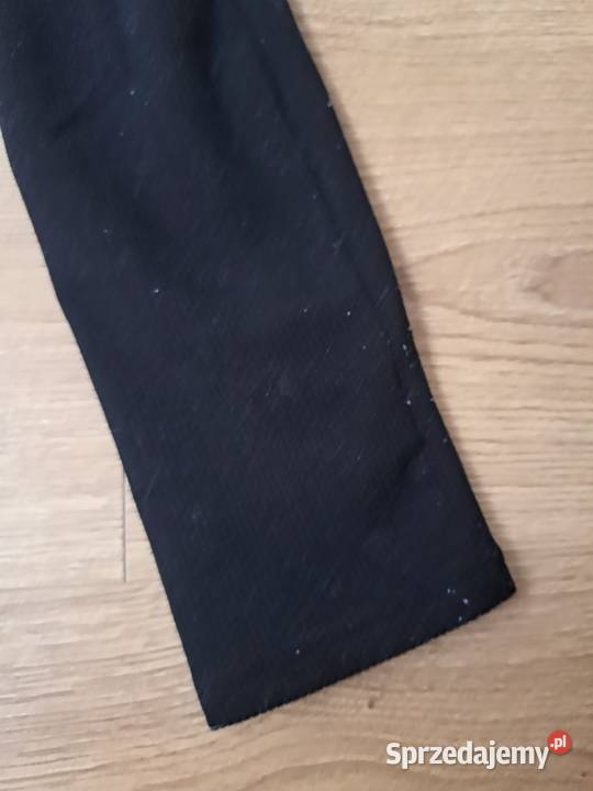 Czarne legginsy prążkowane z wysokim stanem Trąbki Wielkie