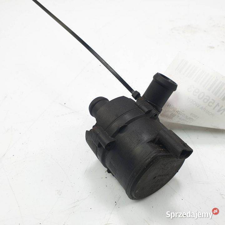 POMPA WODY VOLKSWAGEN PASSAT B8 3C0965561 Lipno