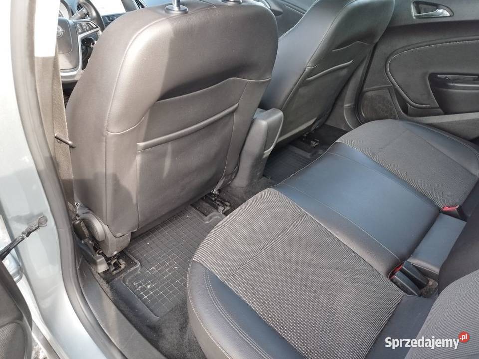 Opel Astra j 14 16v klima pdc kamera navi stan manualna Częstochowa
