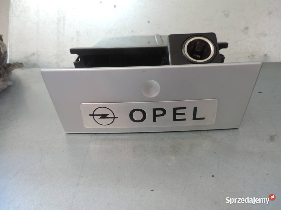 POPIELNICZKA SREBRNA OPEL MERIVA A