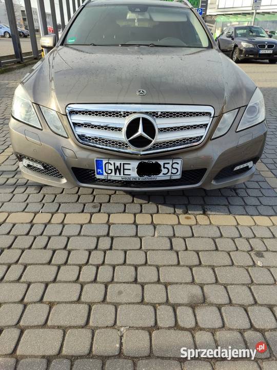Mercedes E 350 2012 AVANTGARDE Rumia