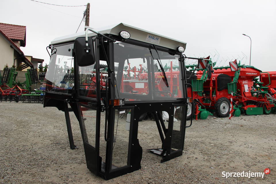 Kabina do ciągnika C360 bez błotników Naglak
