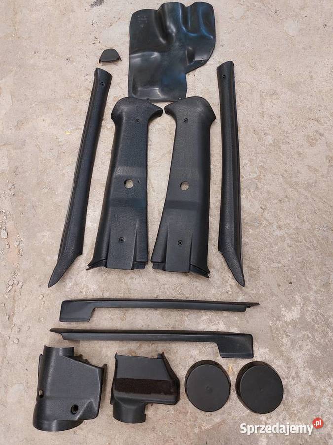 Volkswagen Golf MK2 obudowa słupek KOMPLET Wyposażenie wnętrza wielkopolskie Turek