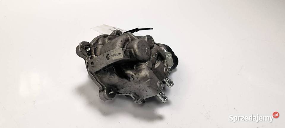 POMPA WTRYSKOWA SKODA KAROQ FACELIFTING osobowe Lipno sprzedam
