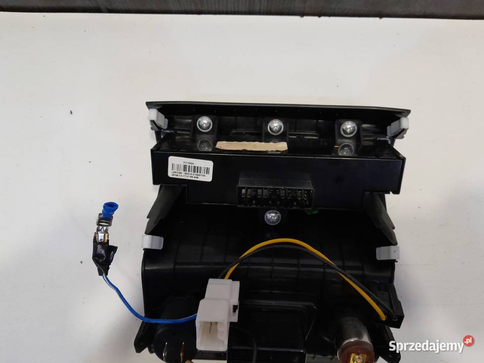 PANEL SRODKOWY TUNELU HYUNDAI IX 35 0915 Skierniewice