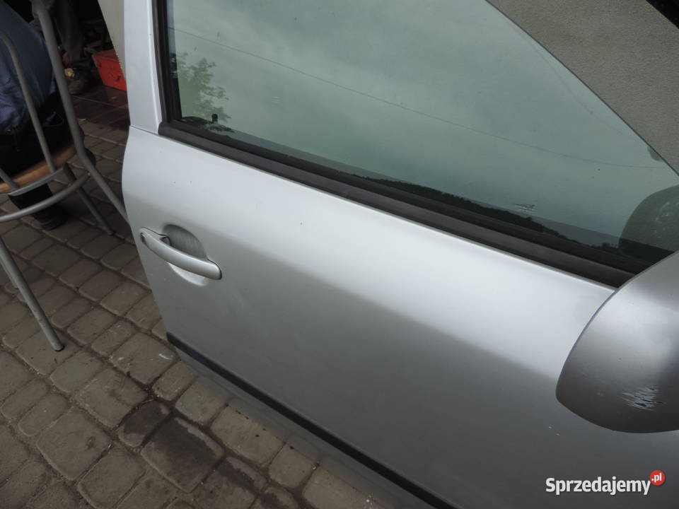 SKODA OCTAVIA 1 HB 5D DRZWI PRAWY PRZÓD Nowy Sącz