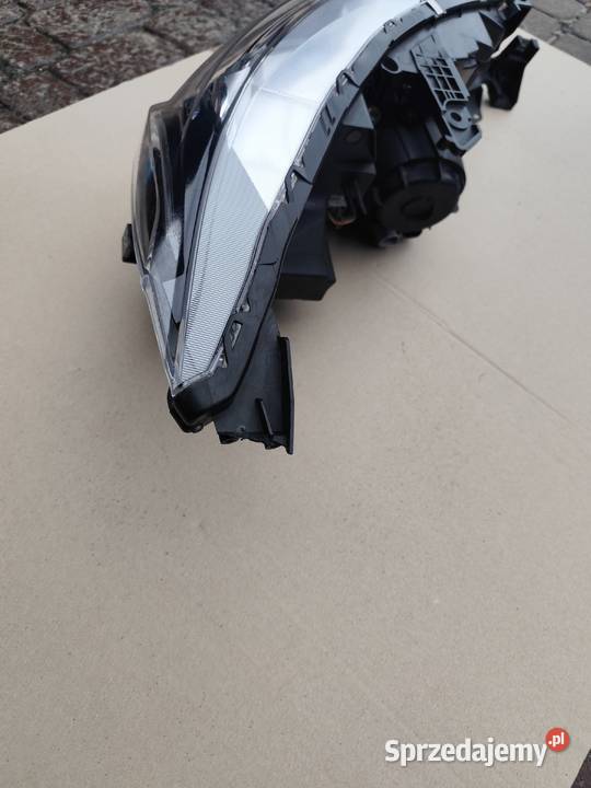 Reflektor Lewy Mitsubishi Ecipse Cros 2018 r