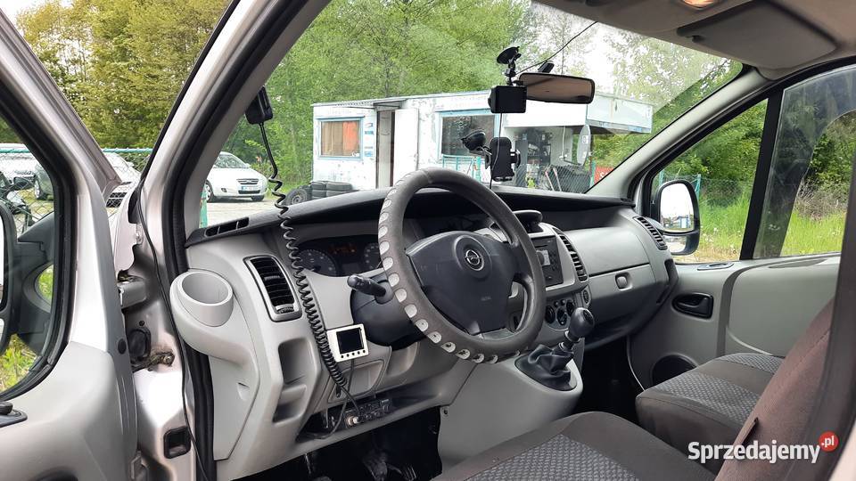 Opel Vivaro 20 CDTI 114 2009 r 9 osób Super stan autoalarm Vivaro Kraśnik
