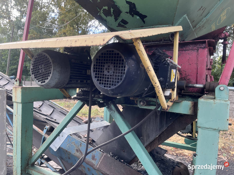 SYNDYK SPRZEDA KRUSZARKĘ WALCOWĄ STACJONARNĄ DO
